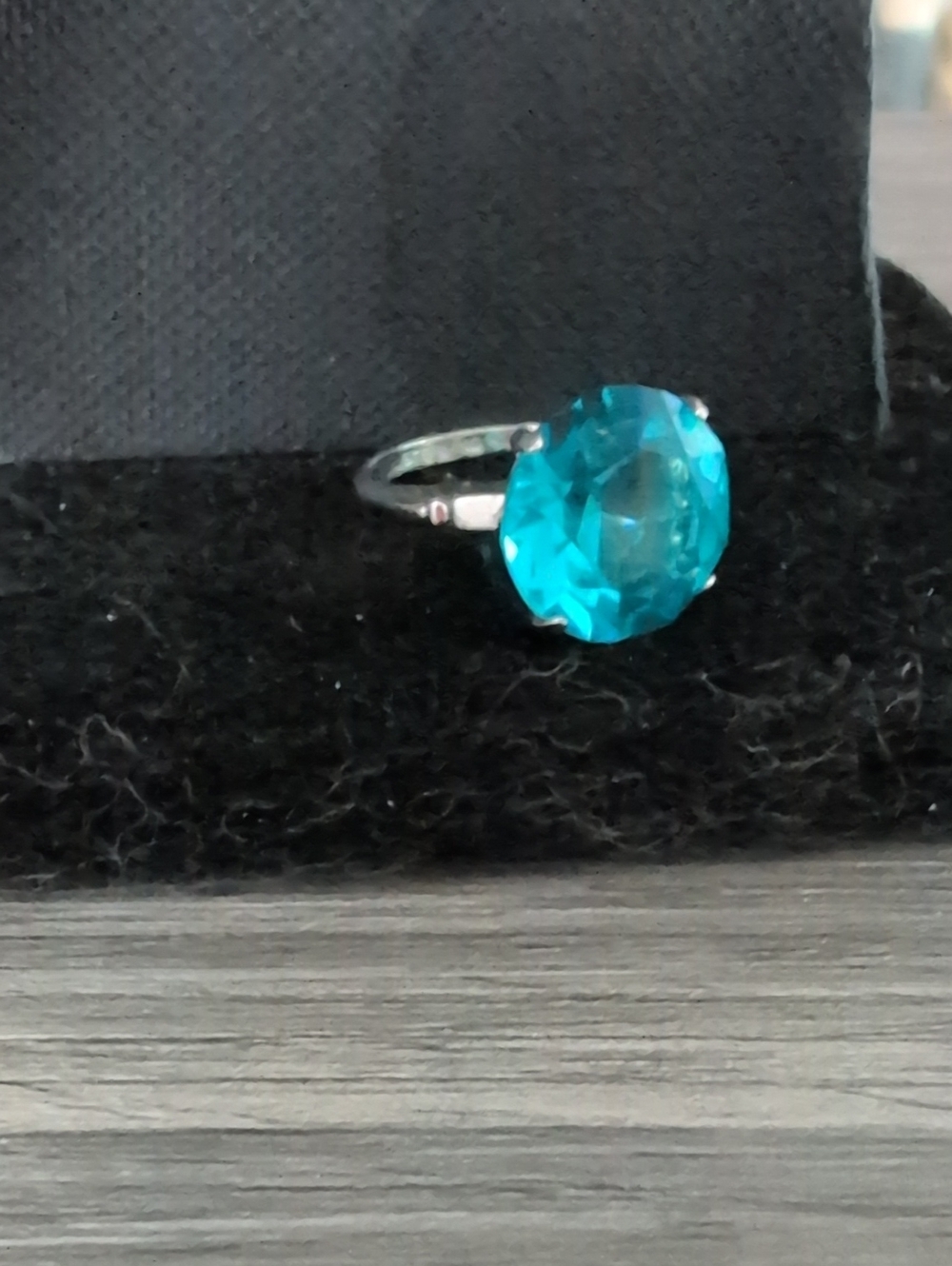 Vintage 1940s Sterling Silver Cyan Blue Glass Cocktail Ring Size 8